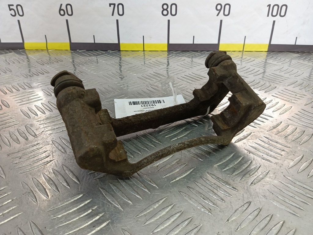 скоба суппорта SUZUKI IGNIS 1.5 MT (99 л.с.)Ignis  II (2003—2008) Хетчбэк 5586284E00, 2700 рублей, Москва