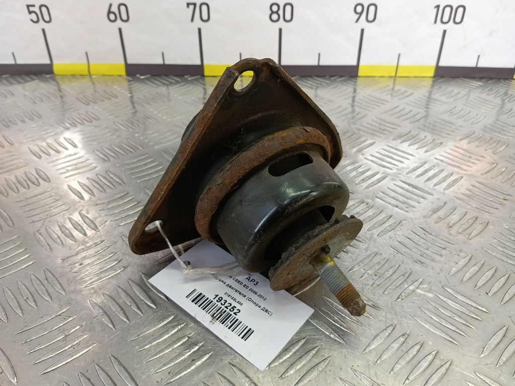 подушка двигателя (опора двс) Kia Ceed  218102H000, 980 рублей, Москва