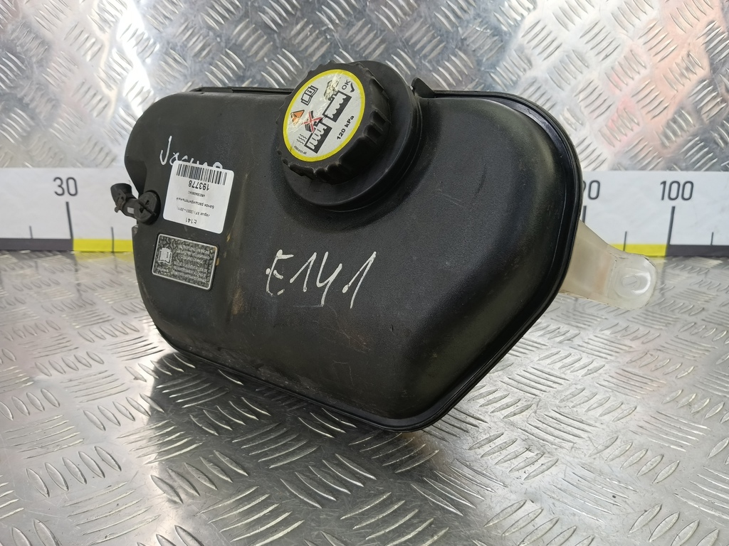 бачок расширительный Jaguar XF 2.7 AT (207 л.с.)XF  I (2007—2011) Седан C2Z11668, 7300 рублей, Москва