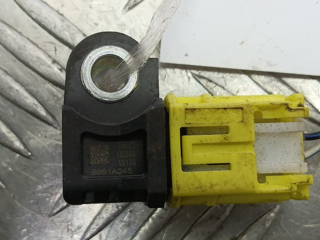 датчик удара (air bag) MITSUBISHI L200  2.4 DID AT (154 л.с.)L200  V (2015—2019) Пикап 8651A245, 860 рублей, Москва