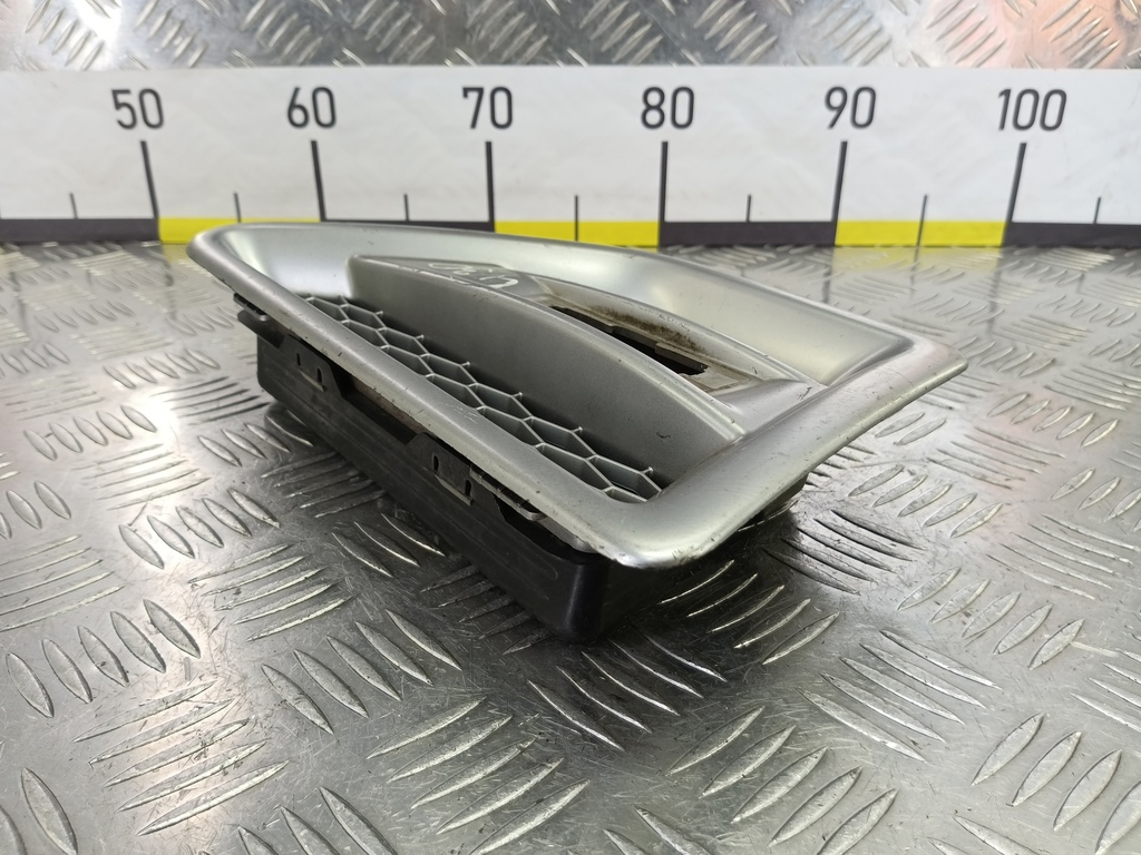 накладка крыла переднего LAND ROVER FREELANDER  LR001658, 750 рублей, Москва