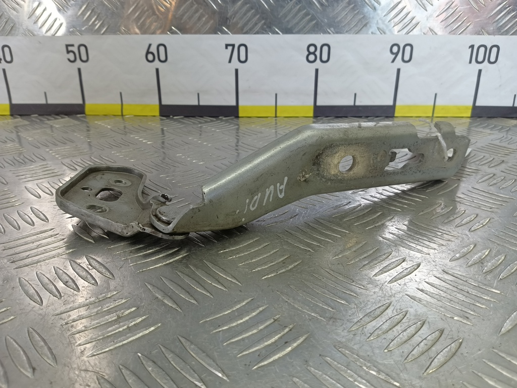петля капота AUDI A6  4F0823302, 520 рублей, Москва