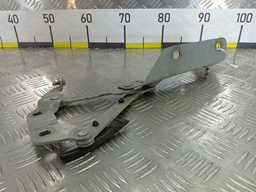 петля капота LAND ROVER FREELANDER  LR001562, 860 рублей, Москва