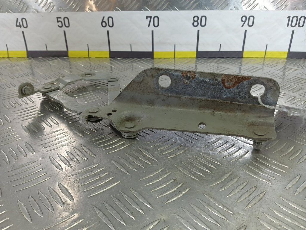 петля капота LAND ROVER FREELANDER  LR001565, 860 рублей, Москва