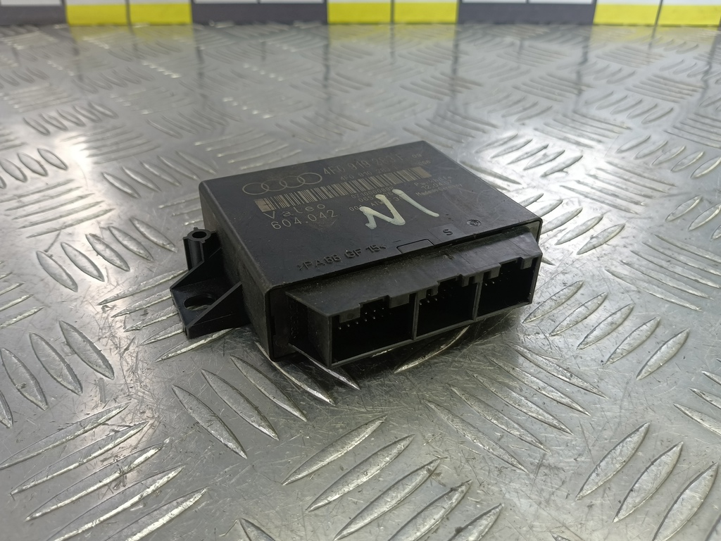 блок управления парктрониками AUDI A6  4F0919283F, 3620 рублей, Москва