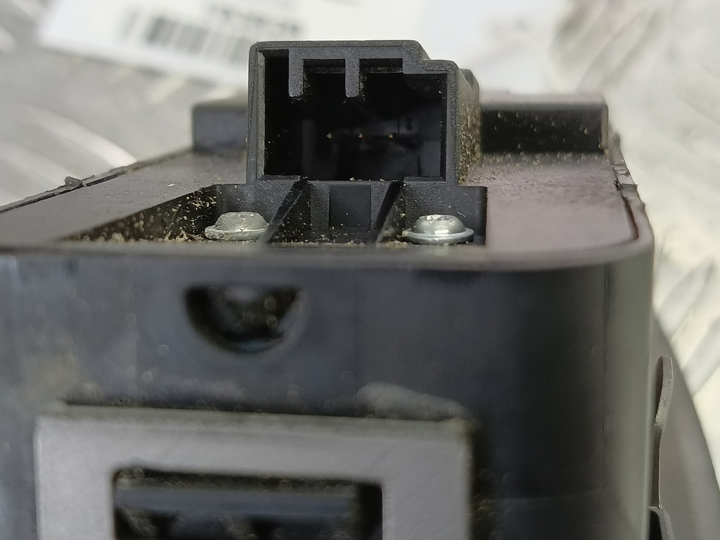 блок управления стеклоподъемниками Jaguar XF 3.0 AT (238 л.с.)XF  I (2007—2011) Седан C2Z11586, 980 рублей, Москва