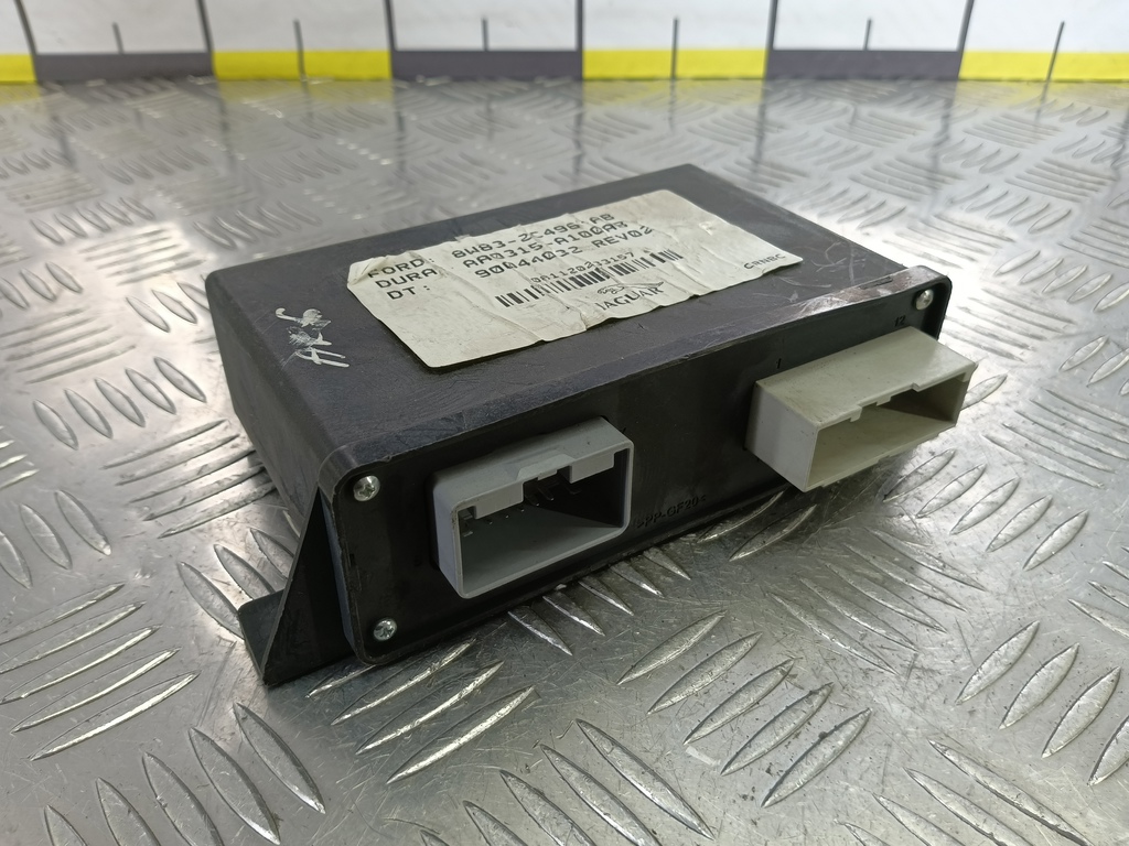 блок управления Jaguar XF 3.0 AT (238 л.с.)XF  I (2007—2011) Седан 8W832C496AB, 980 рублей, Москва