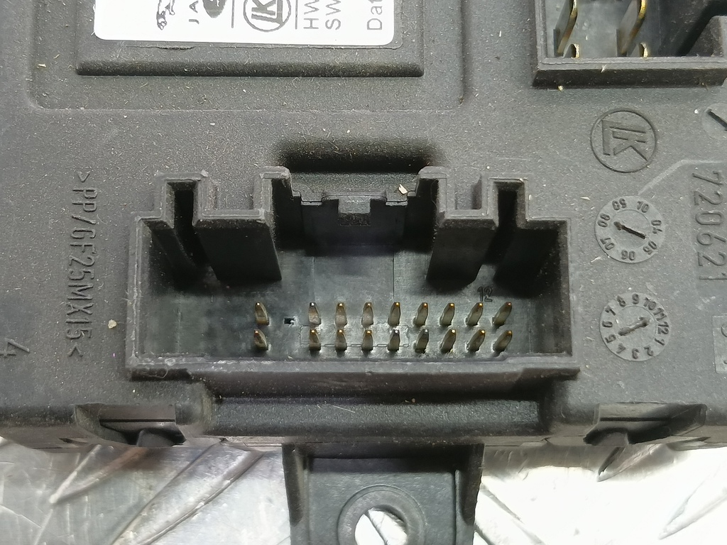 блок комфорта Jaguar XF 3.0 AT (238 л.с.)XF  I (2007—2011) Седан AH2214D618AA, 980 рублей, Москва