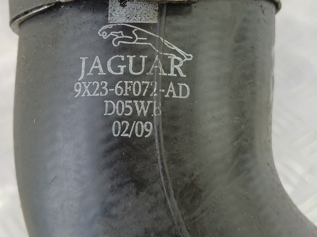 патрубок интеркулера Jaguar XF 2.7 AT (207 л.с.)XF  I (2007—2011) Седан C2Z4532, 10180 рублей, Москва