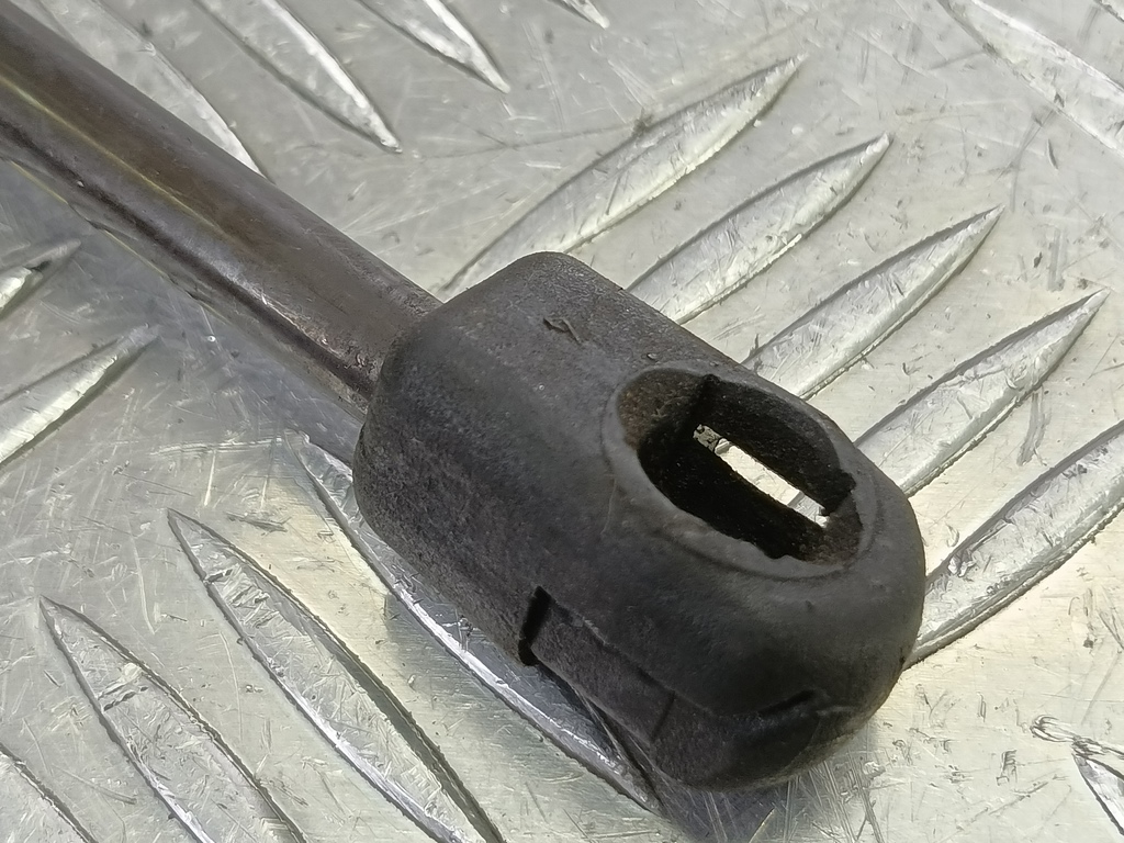 амортизатор капота Jaguar XF 2.7 AT (207 л.с.)XF  I (2007—2011) Седан C2Z3481, 750 рублей, Москва