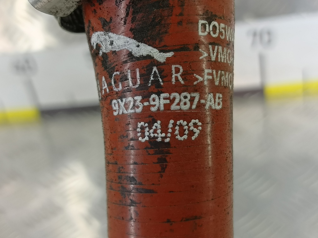 патрубок интеркулера Jaguar XF 2.7 AT (207 л.с.)XF  I (2007—2011) Седан C2Z4536, 1440 рублей, Москва