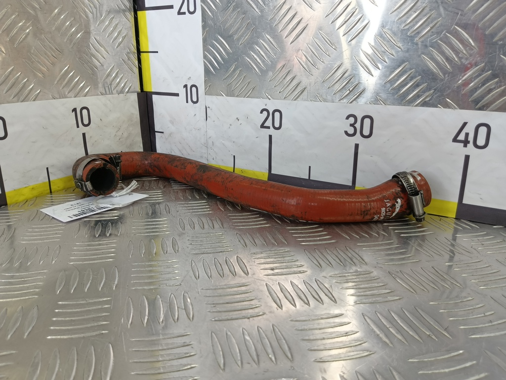 патрубок интеркулера Jaguar XF 2.7 AT (207 л.с.)XF  I (2007—2011) Седан C2Z4536, 1440 рублей, Москва