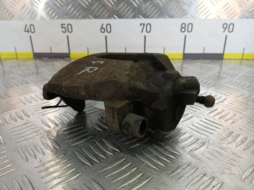 суппорт FORD Focus  1682875, 980 рублей, Москва