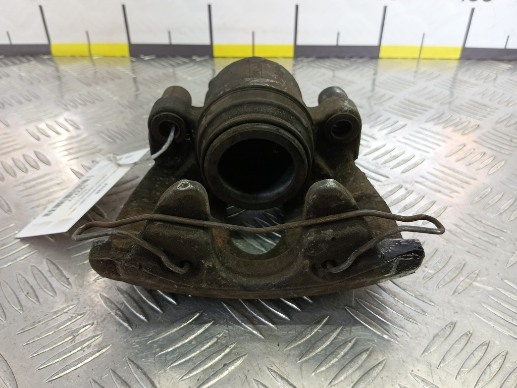 суппорт FORD Focus Focus 1682876, 1670 рублей, Москва