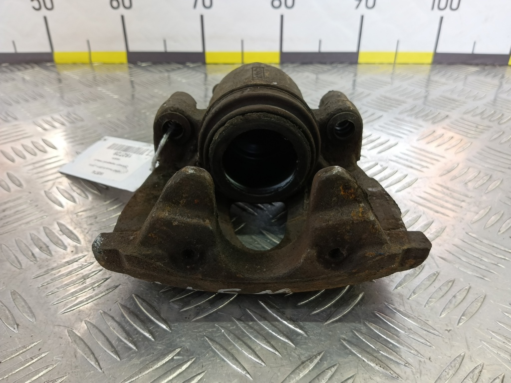 суппорт FORD Focus  1682876, 1670 рублей, Москва