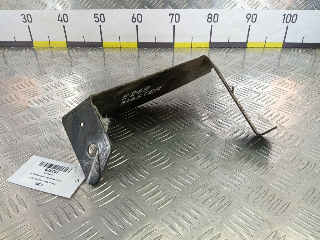 кронштейн бампера Renault Master  8200808378, 2240 рублей, Москва