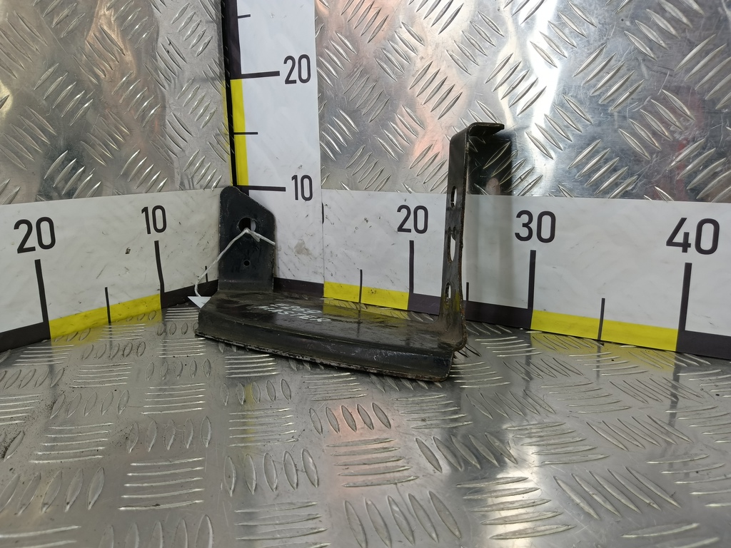 кронштейн бампера Renault Master  8200808378, 2240 рублей, Москва