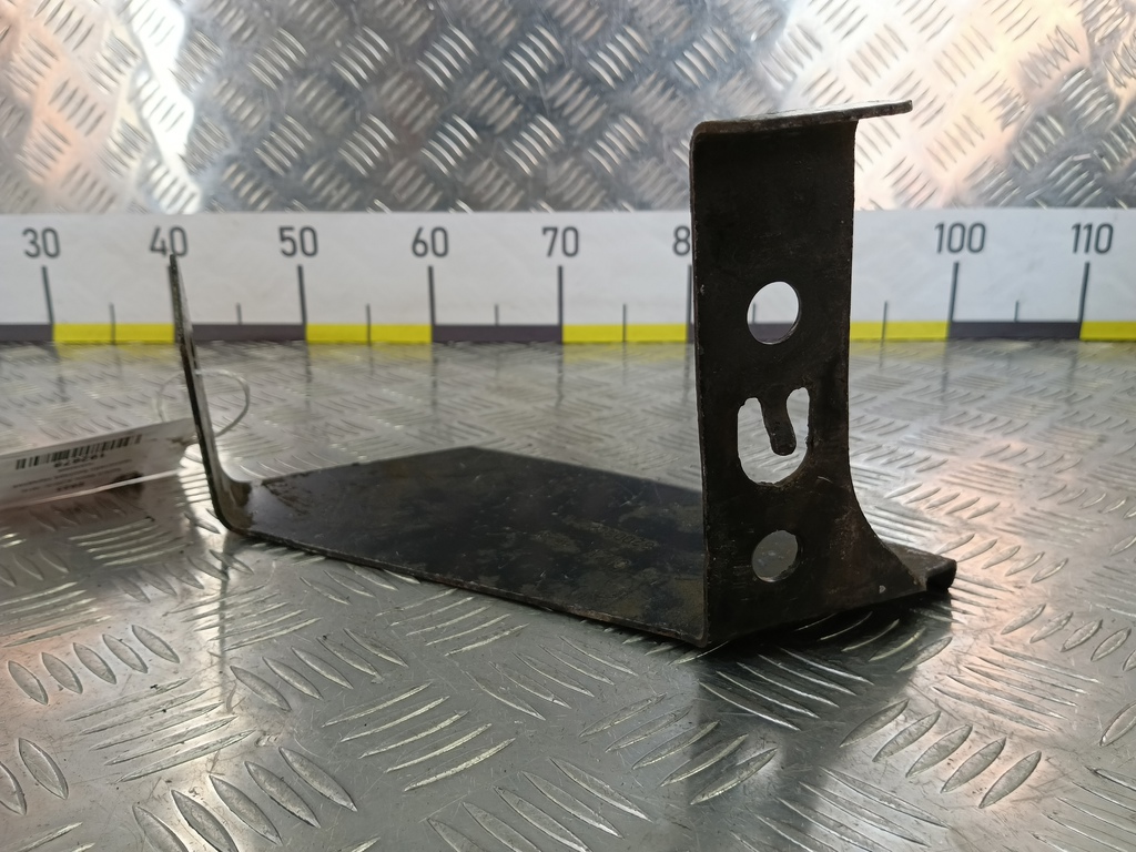 кронштейн бампера Renault Master  744639569R, 2360 рублей, Москва