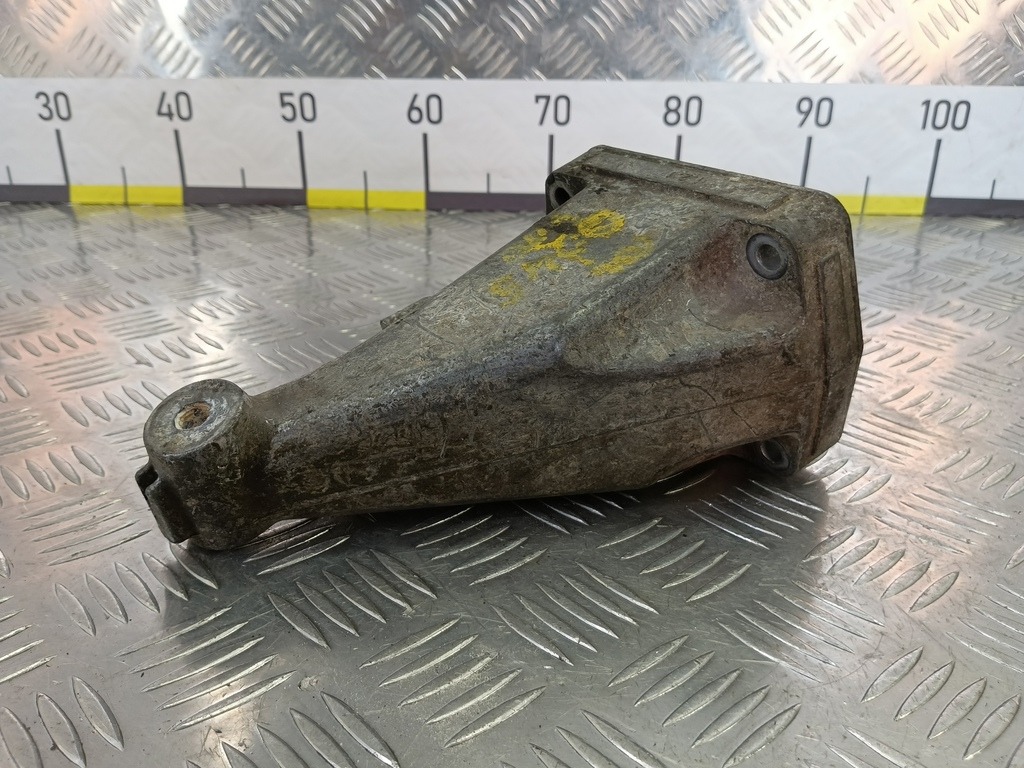 кронштейн двигателя (двс) MERCEDES-BENZ   A6462230204, 520 рублей, Москва