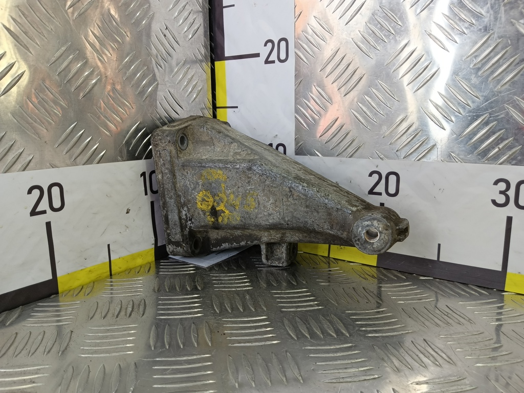 кронштейн двигателя (двс) MERCEDES-BENZ   A6462230204, 520 рублей, Москва