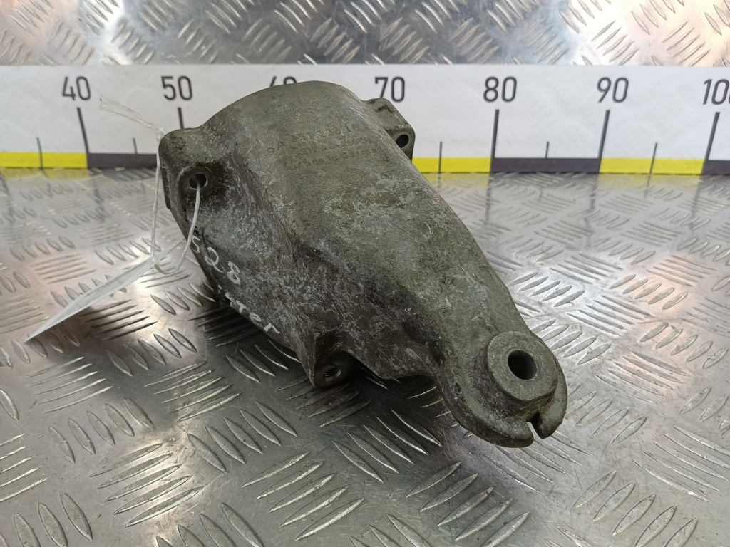 кронштейн двигателя (двс) MERCEDES-BENZ Sprinter  A6512231804, 980 рублей, Москва