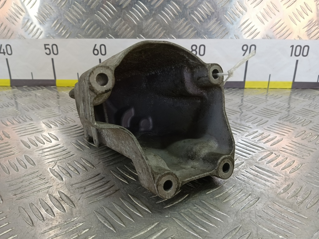 кронштейн двигателя (двс) MERCEDES-BENZ Sprinter  A6512231804, 980 рублей, Москва