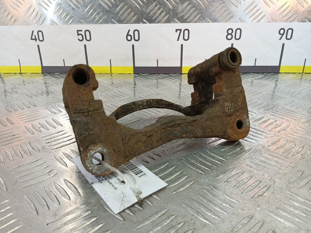 скоба суппорта MITSUBISHI PAJERO  MR407679, 3279 рублей, Москва