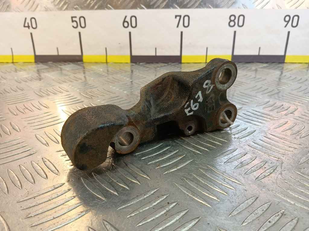 кронштейн двигателя (двс) HONDA CR-V 2.0 AT (150 л.с.)CR-V  II (2001—2004) Внедорожник 50823S9A013, 2010 рублей, Москва