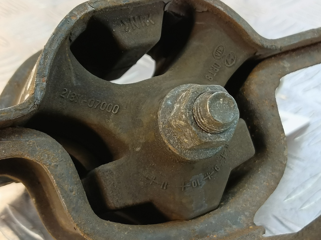 подушка двигателя (опора двс) Kia PICANTO  2181007050, 1440 рублей, Москва