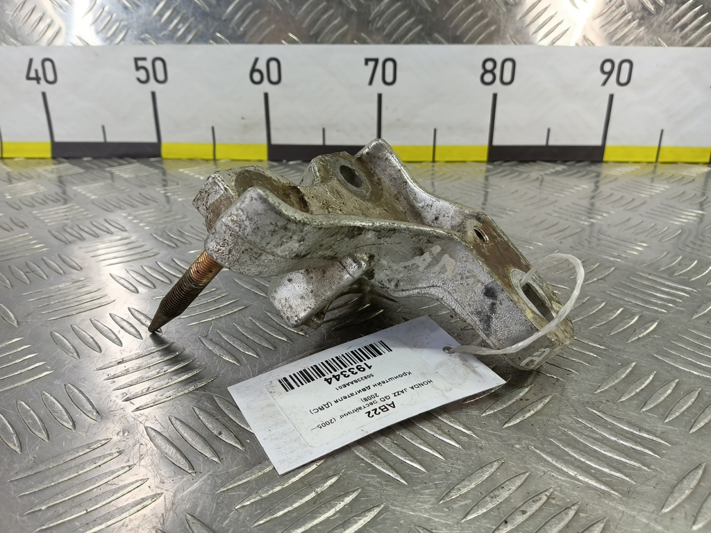 кронштейн двигателя (двс) HONDA JAZZ 1.3 CVT (83 л.с.)Jazz  GD (2001—2005) Хетчбэк 50823SAAE01, 520 рублей, Москва