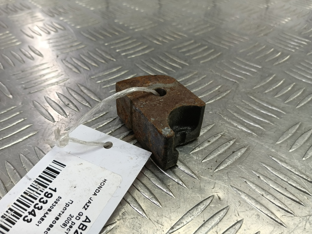 демпфер двигателя HONDA JAZZ 1.3 CVT (83 л.с.)Jazz  GD (2001—2005) Хетчбэк 50830SAAE01, 520 рублей, Москва