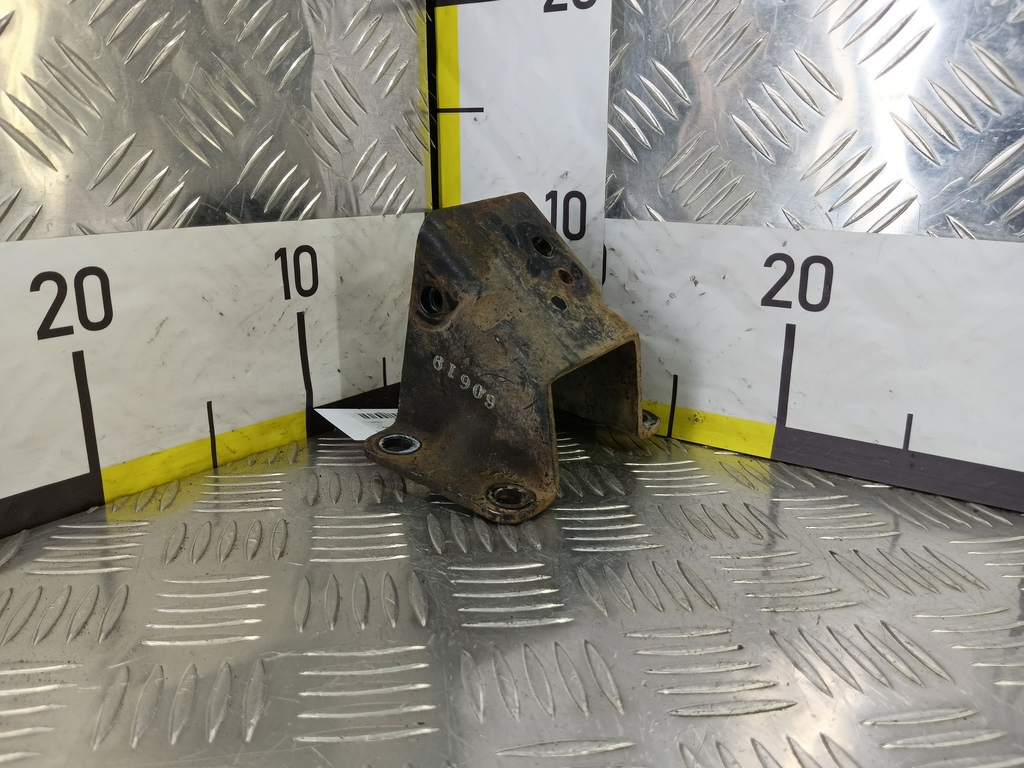 кронштейн двигателя (двс) SUZUKI JIMNY 1.3 4WD MT (86 л.с.)Jimny  III рестайлинг (2005—2012) Внедорожник 1164180A00, 980 рублей, Москва