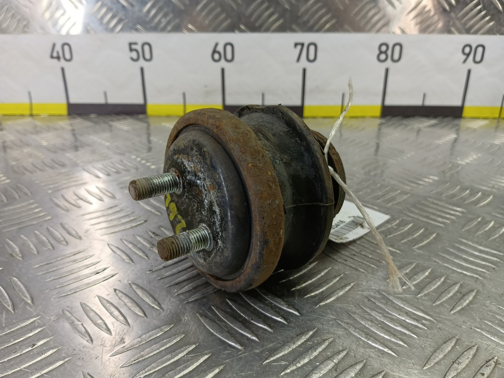 подушка двигателя (опора двс) SUZUKI Grand Vitara 2.0 4WD MT (140 л.с.)Grand Vitara  II (2005—2008) Внедорожник 1161065J01, 5350 рублей, Москва