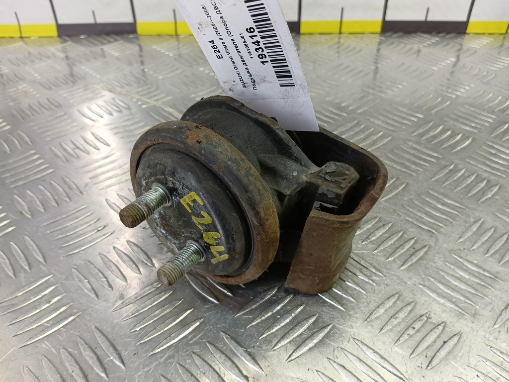 подушка двигателя (опора двс) SUZUKI Grand Vitara 2.0 4WD MT (140 л.с.)Grand Vitara  II (2005—2008) Внедорожник 1161065J01, 5350 рублей, Москва