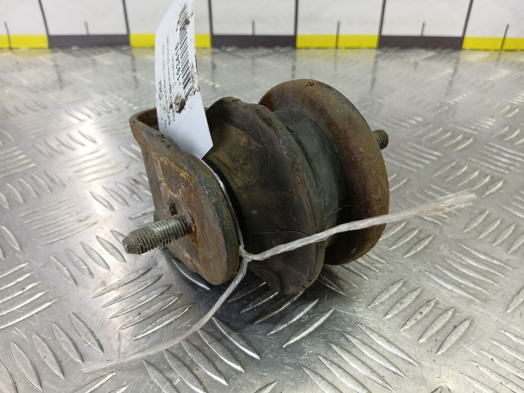 подушка двигателя (опора двс) SUZUKI Grand Vitara 2.0 4WD MT (140 л.с.)Grand Vitara  II (2005—2008) Внедорожник 1161065J01, 5350 рублей, Москва