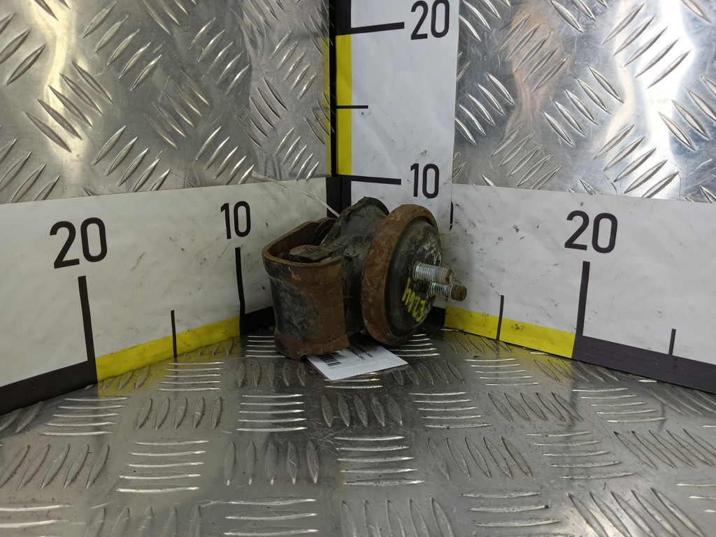 подушка двигателя (опора двс) SUZUKI Grand Vitara 2.0 4WD MT (140 л.с.)Grand Vitara  II (2005—2008) Внедорожник 1161065J01, 5350 рублей, Москва