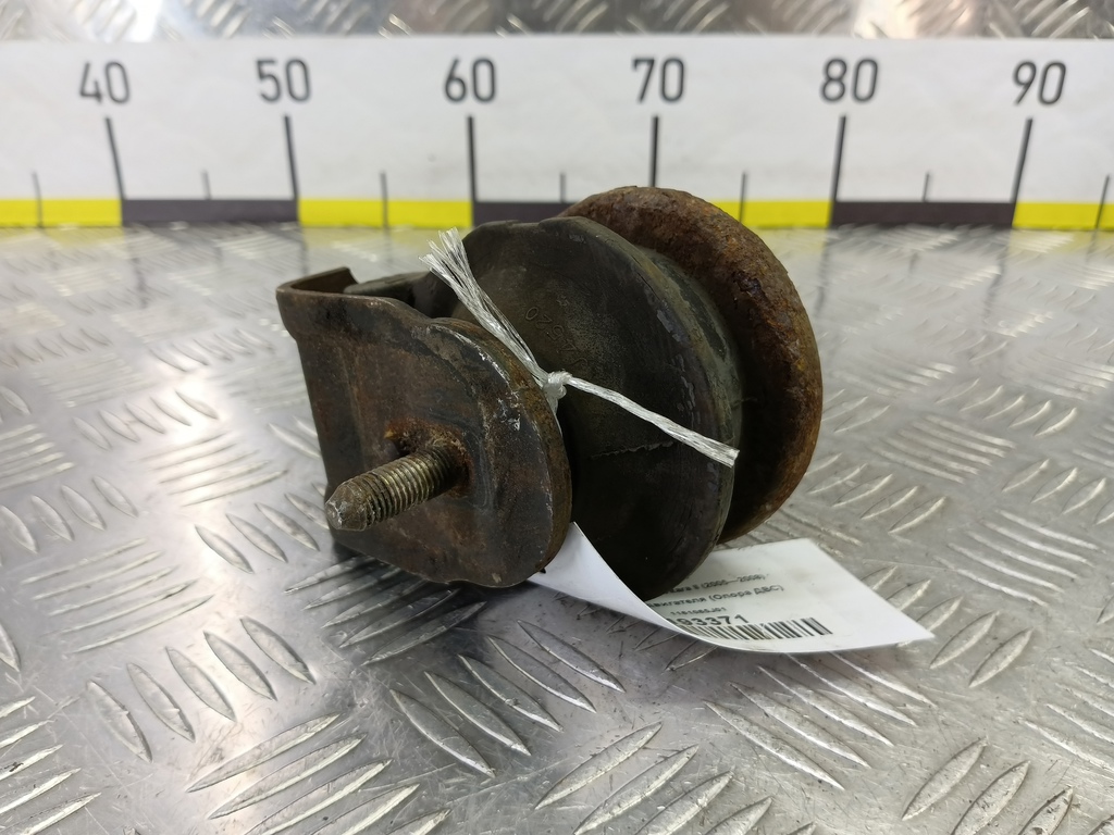 подушка двигателя (опора двс) SUZUKI Grand Vitara 2.0 4WD AT (140 л.с.)Grand Vitara  II (2005—2008) Внедорожник 1161065J01, 5350 рублей, Москва