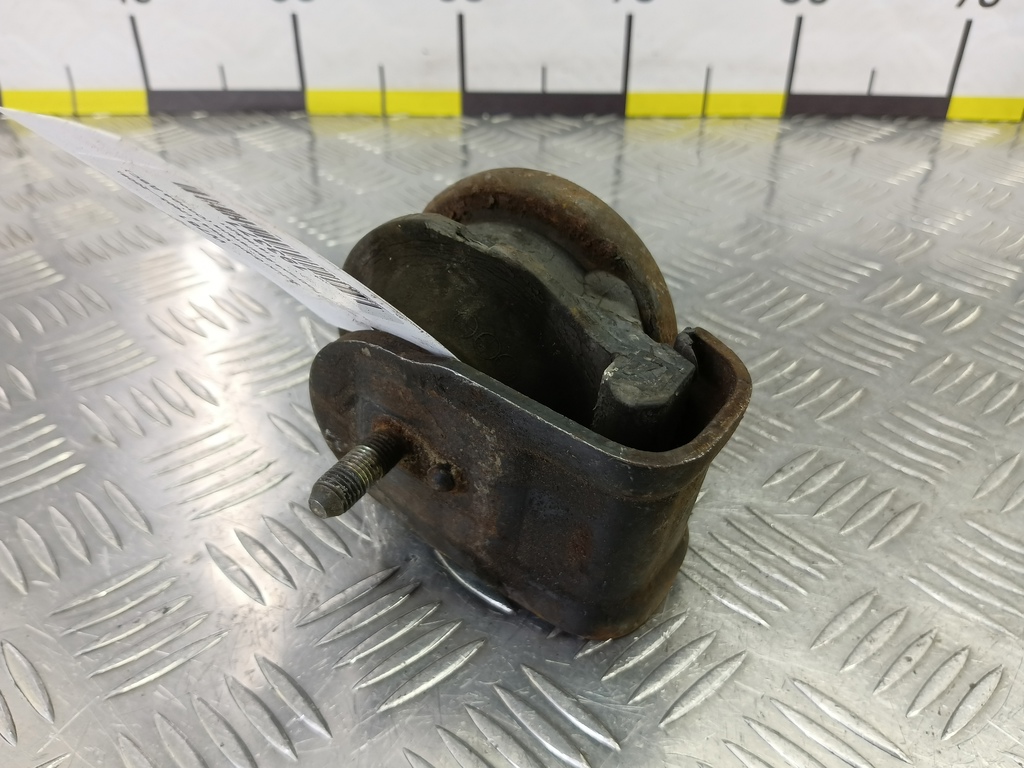 подушка двигателя (опора двс) SUZUKI Grand Vitara 2.0 4WD AT (140 л.с.)Grand Vitara  II (2005—2008) Внедорожник 1161065J01, 5350 рублей, Москва