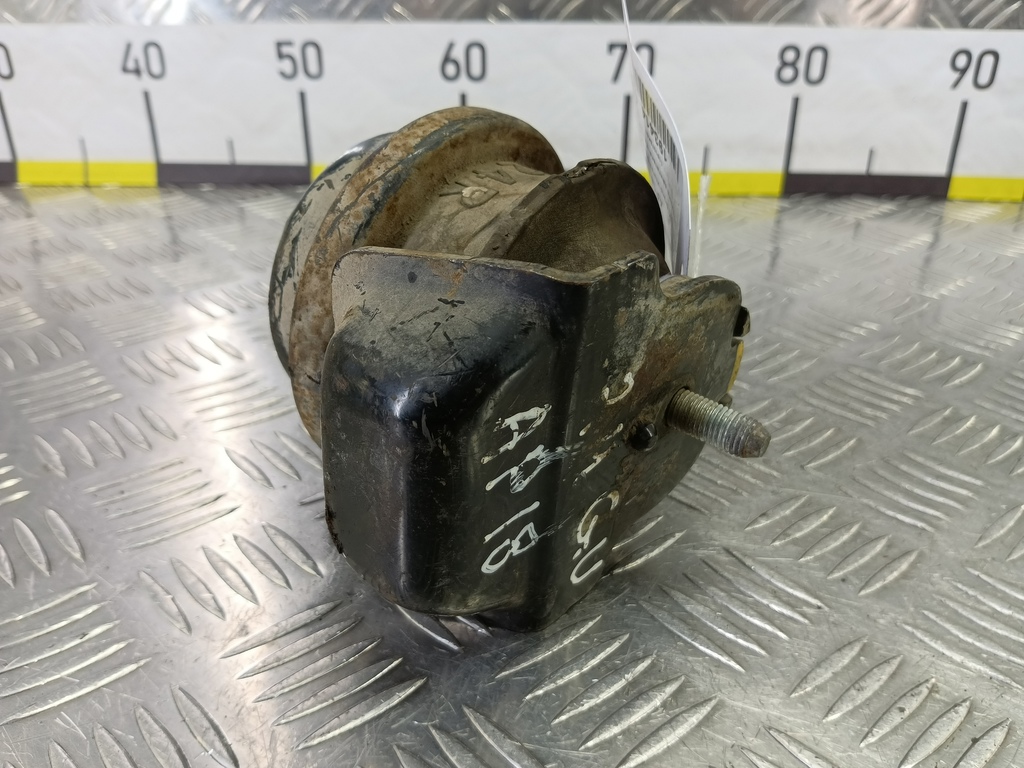 подушка двигателя (опора двс) SUZUKI Grand Vitara 2.4 4WD MT (166 л.с.)Grand Vitara  II рестайлинг (2008—2012) Внедорожник 1161078K01, 5230 рублей, Москва