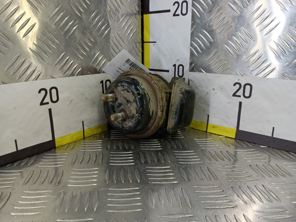 подушка двигателя (опора двс) SUZUKI Grand Vitara 2.4 4WD MT (166 л.с.)Grand Vitara  II рестайлинг (2008—2012) Внедорожник 1161078K01, 5230 рублей, Москва