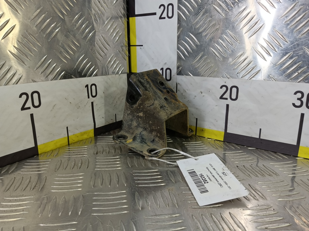 кронштейн двигателя (двс) SUZUKI JIMNY Jimny 1164180A00, 980 рублей, Москва