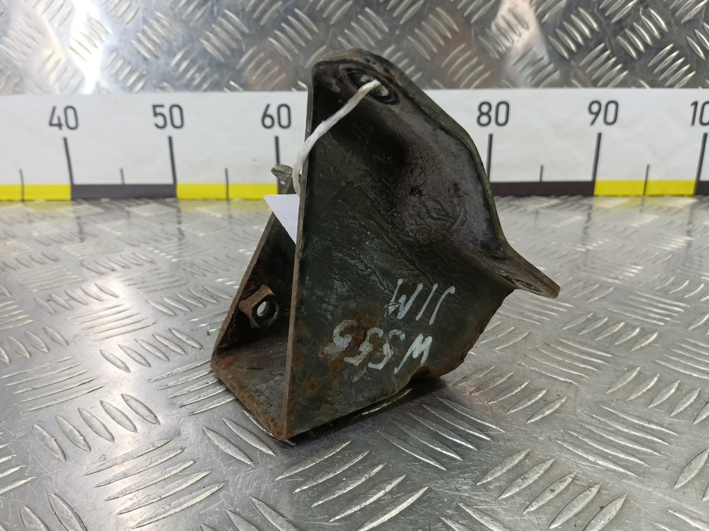 кронштейн двигателя (двс) SUZUKI JIMNY 1.3 4WD MT (86 л.с.)Jimny  III рестайлинг (2005—2012) Внедорожник 1164180A00, 980 рублей, Москва