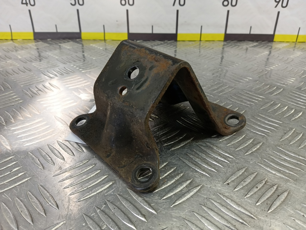 кронштейн двигателя (двс) SUZUKI JIMNY Jimny 1165180A00, 1090 рублей, Москва