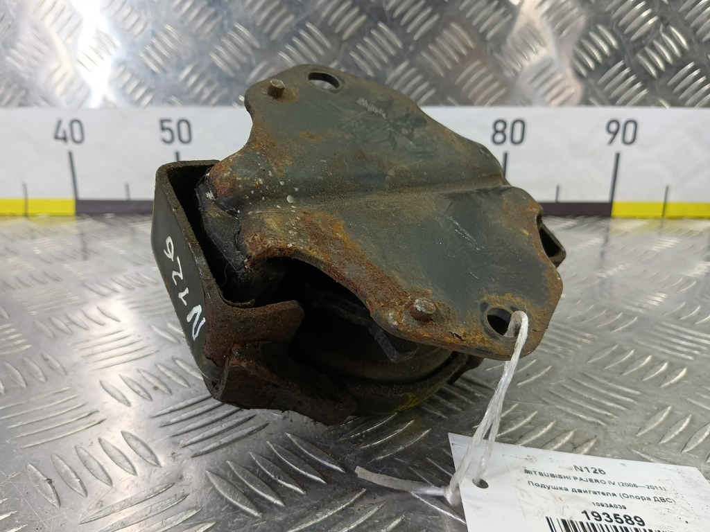 подушка двигателя (опора двс) MITSUBISHI PAJERO  1093A039, 2010 рублей, Москва