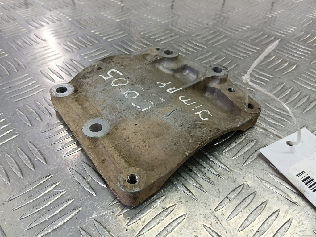 кронштейн компрессора кондиционера SUZUKI JIMNY 1.3 4WD MT (86 л.с.)Jimny  III рестайлинг (2005—2012) Внедорожник 9511169G00, 1320 рублей, Москва