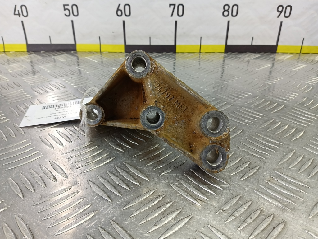 кронштейн кпп SUZUKI SX4 1.6 4WD MT (112 л.с.)SX4  I рестайлинг (2009—2014) Внедорожник 2479280J00, 520 рублей, Москва