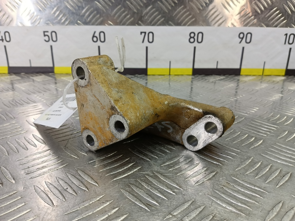 кронштейн кпп SUZUKI SX4 1.6 4WD MT (112 л.с.)SX4  I рестайлинг (2009—2014) Внедорожник 2479280J00, 520 рублей, Москва