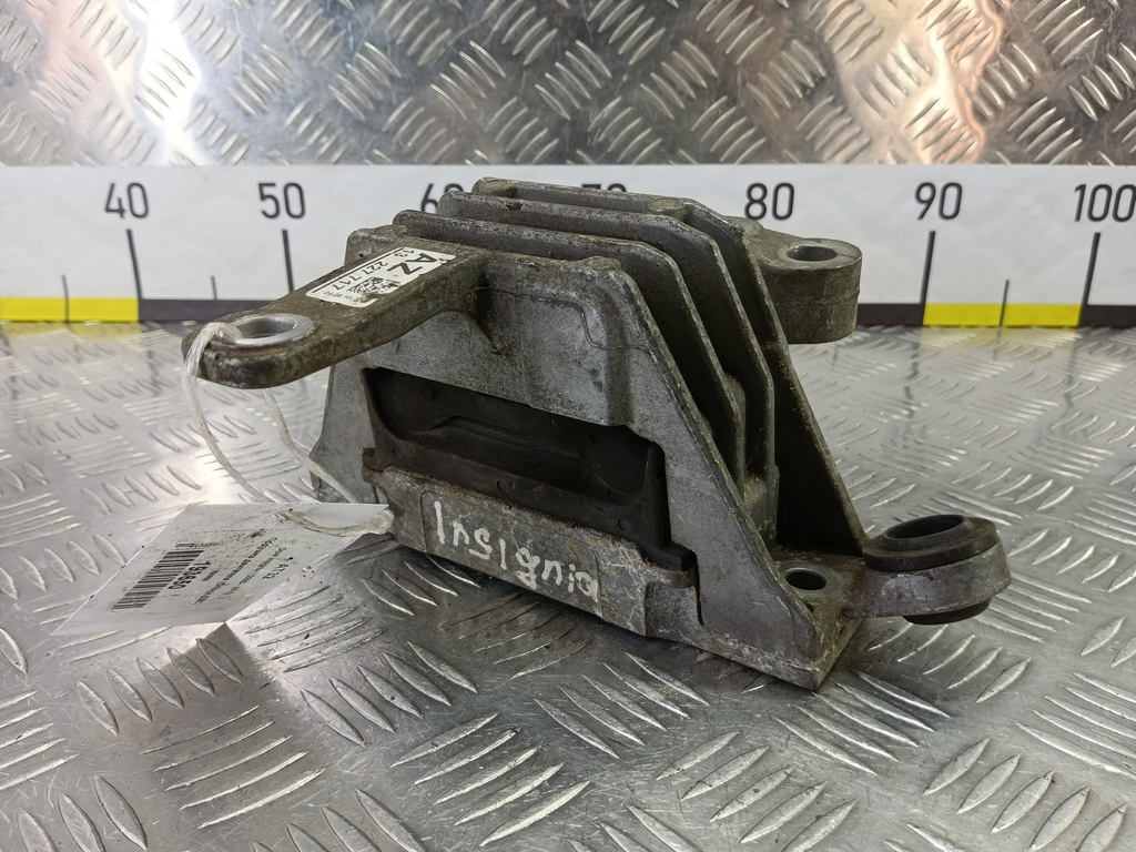 подушка двигателя (опора двс) Opel Insignia  684609, 2820 рублей, Москва