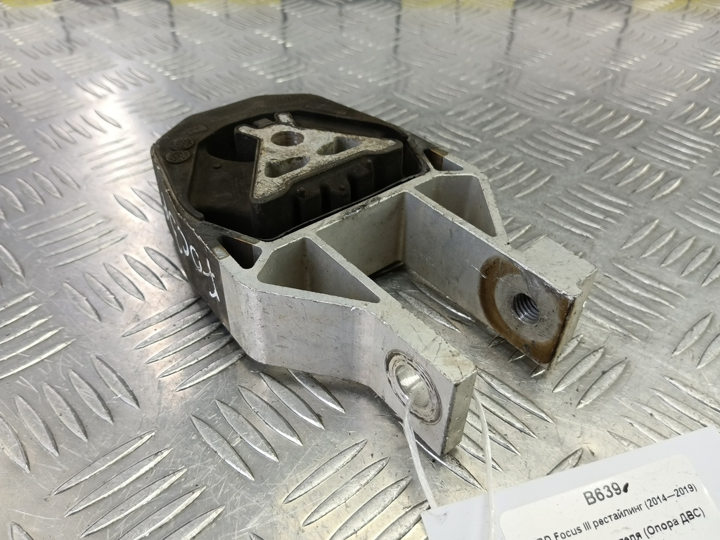 подушка двигателя (опора двс) FORD Focus 2.0 AMT (160 л.с.)Focus  III рестайлинг (2014—2019) Седан 1751001, 2010 рублей, Москва