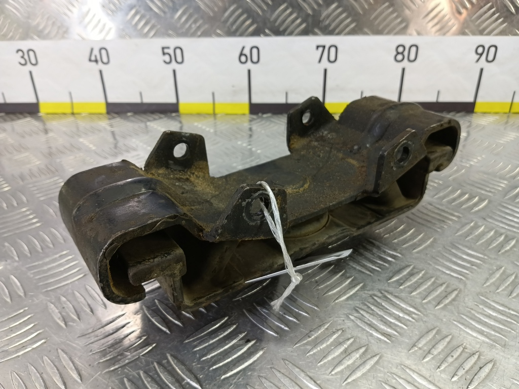 подушка кпп (гитара опора) MITSUBISHI L200   MR992717, 5460 рублей, Москва